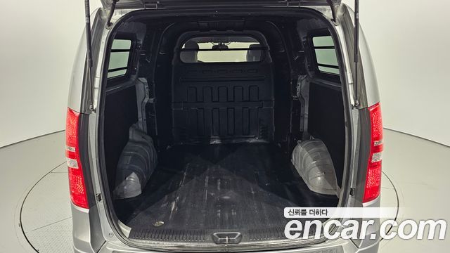 Hyundai Starex 2019 — photo 20