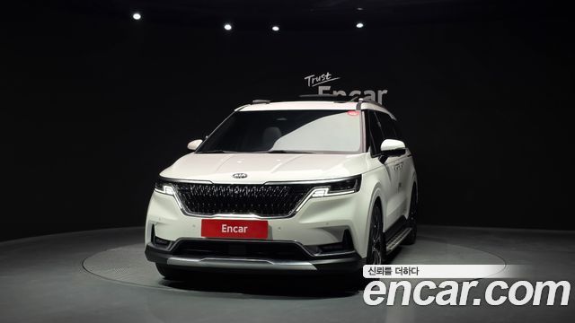 Kia Canival 2021 — photo 3