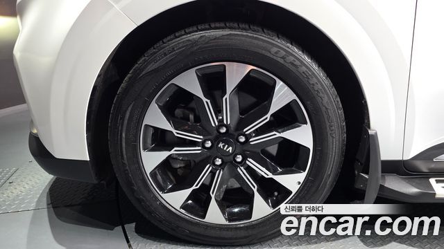 Kia Canival 2021 — photo 5