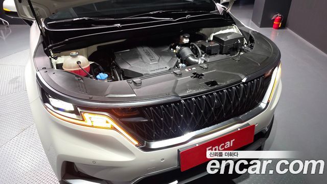 Kia Canival 2021 — photo 6