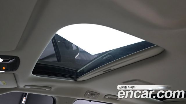 Kia Canival 2021 — photo 25