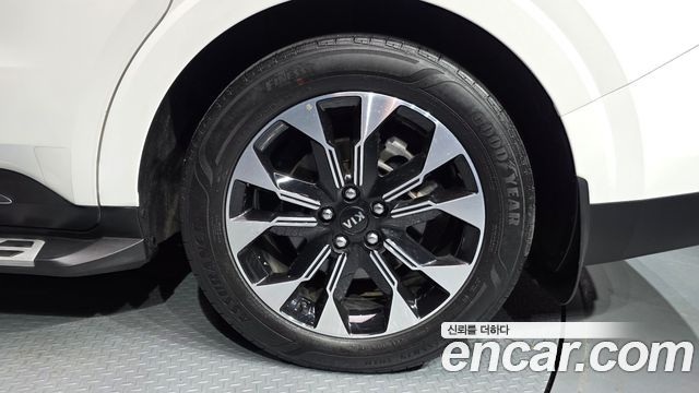 Kia Canival 2021 — photo 7