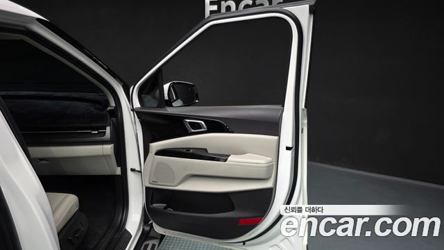 Kia Canival 2021 — photo 15