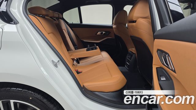 BMW 3-Series 2026 — photo 18