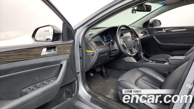 Hyundai Sonata 2015 — photo 13