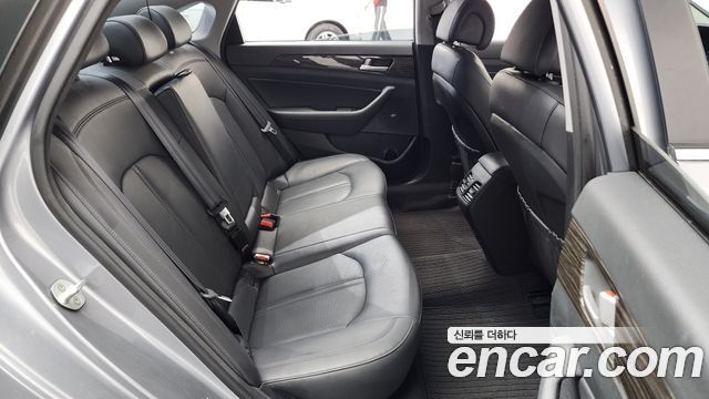 Hyundai Sonata 2015 — photo 17
