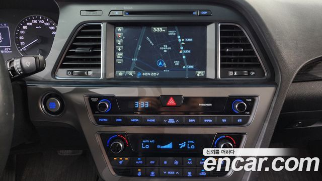 Hyundai Sonata 2015 — photo 19