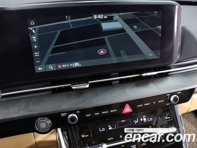 Kia Canival 2021 — photo 8