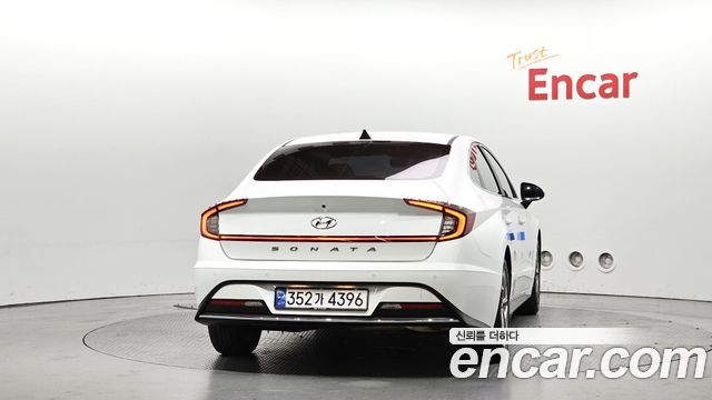Hyundai Sonata 2022 — photo 4
