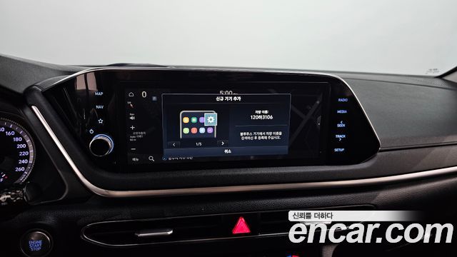 Hyundai Sonata 2022 — photo 12