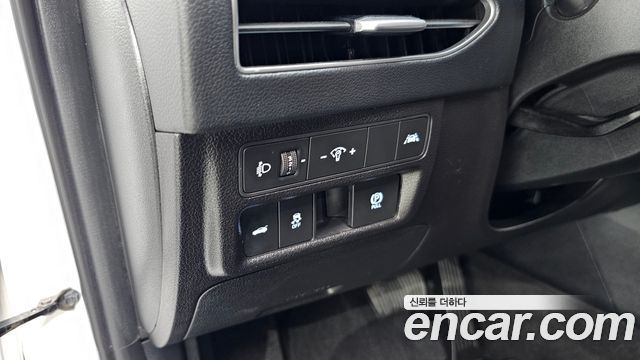 Hyundai Sonata 2022 — photo 19