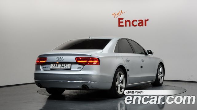 Audi A8 2013 — photo 2