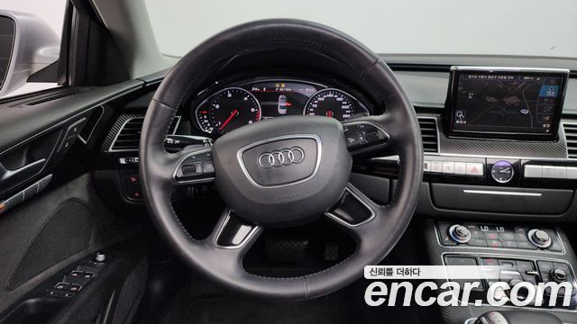 Audi A8 2013 — photo 13