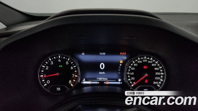 Jeep Renegade 2020 — photo 11
