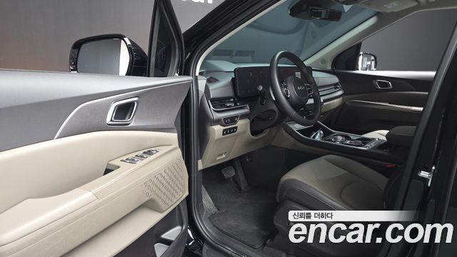 Kia Canival 2025 — photo 13