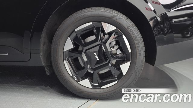 Kia Canival 2025 — photo 7