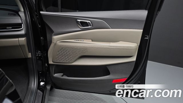 Kia Canival 2025 — photo 15