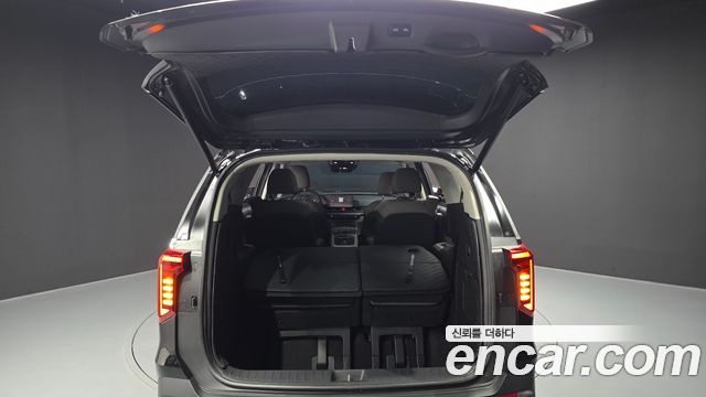 Kia Canival 2025 — photo 33