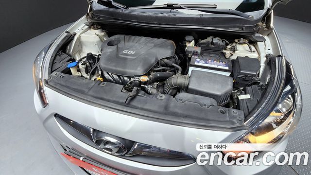 Hyundai Accent 2011 — photo 6