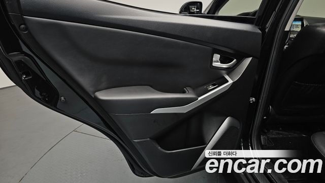 KG Mobility KORANDO 2016 — photo 15