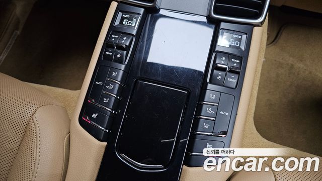 Porsche Panamera 2014 — photo 18