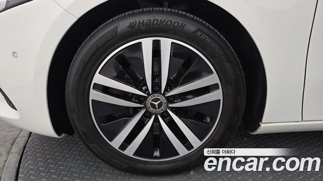 Mercedes-Benz A-Class 2021 — photo 5