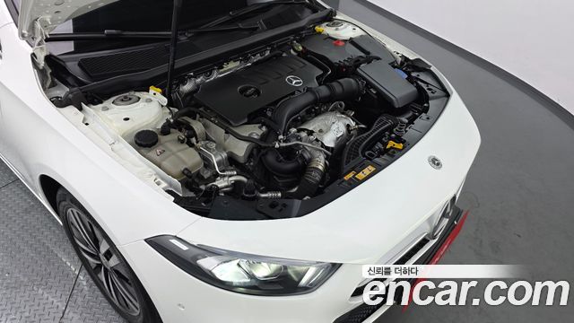 Mercedes-Benz A-Class 2021 — photo 6