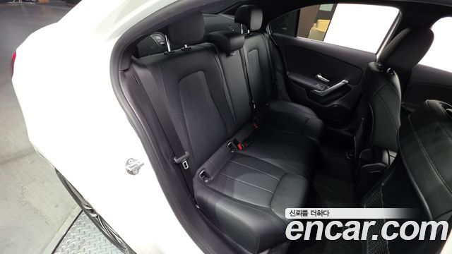 Mercedes-Benz A-Class 2021 — photo 16