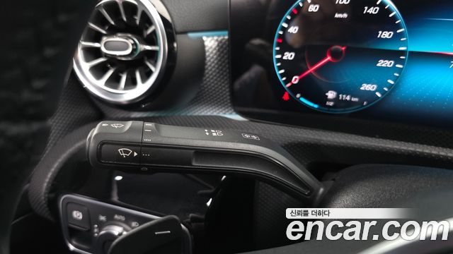 Mercedes-Benz A-Class 2021 — photo 29