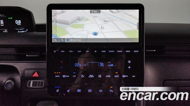 Hyundai Staria 2025 — photo 20