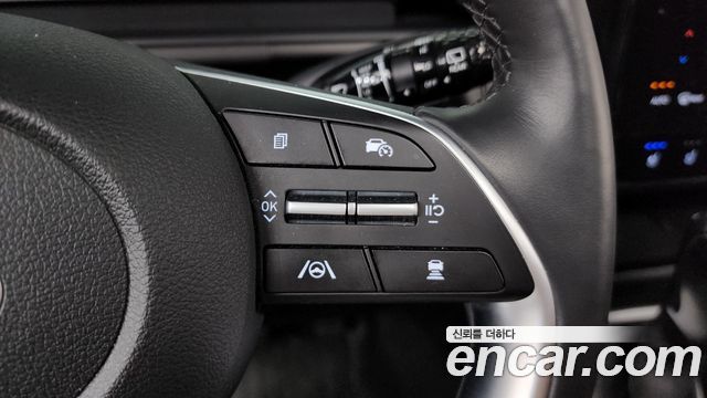Hyundai Staria 2025 — photo 23