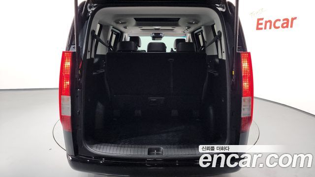 Hyundai Staria 2025 — photo 26