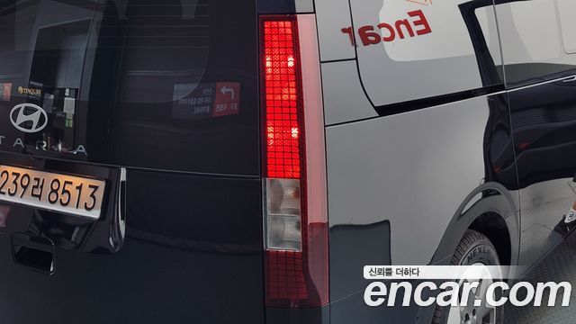Hyundai Staria 2025 — photo 9