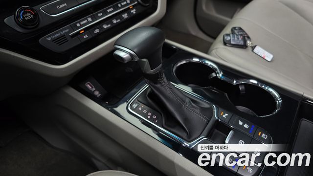Kia Canival 2020 — photo 9