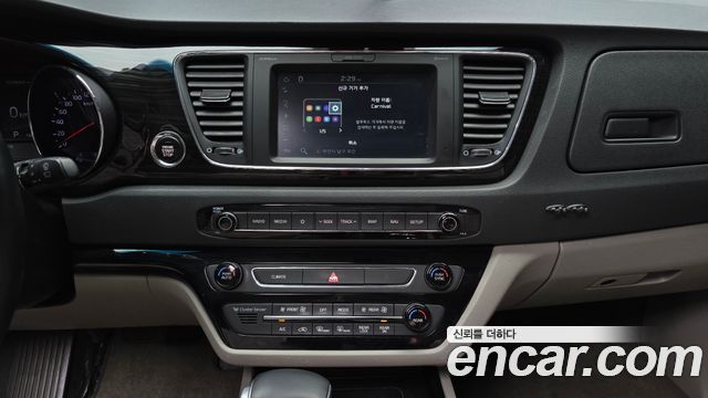 Kia Canival 2020 — photo 14