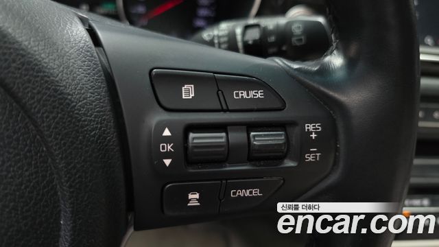 Kia Canival 2020 — photo 16