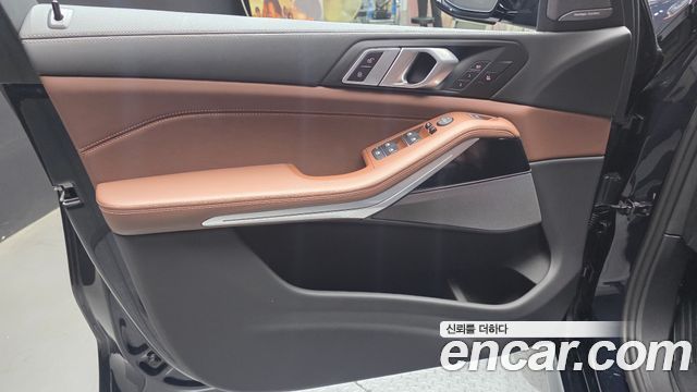 BMW X5 2025 — photo 14