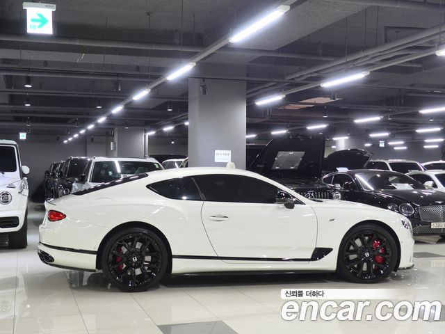 Bentley Continental 2023 — photo 2