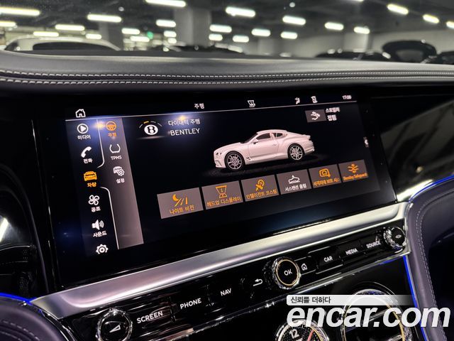 Bentley Continental 2023 — photo 13
