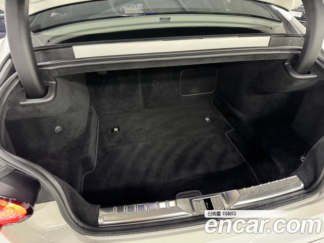 Bentley Continental 2023 — photo 14