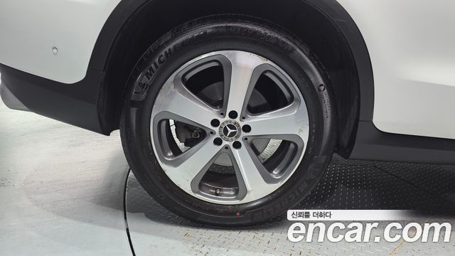 Mercedes-Benz GLC-Class 2019 — photo 5