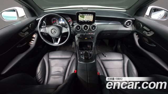 Mercedes-Benz GLC-Class 2019 — photo 10