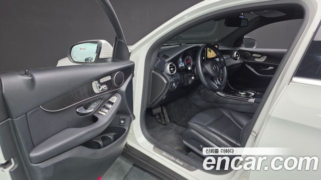 Mercedes-Benz GLC-Class 2019 — photo 13