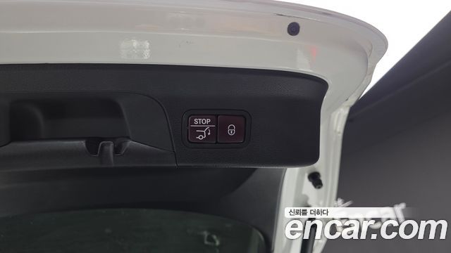 Mercedes-Benz GLC-Class 2019 — photo 22
