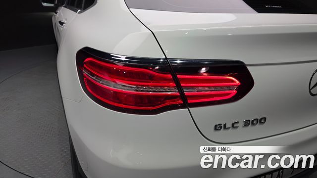 Mercedes-Benz GLC-Class 2019 — photo 9