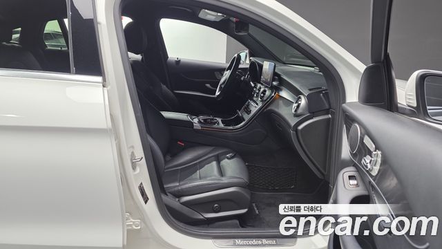 Mercedes-Benz GLC-Class 2019 — photo 16