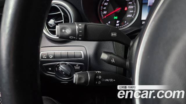 Mercedes-Benz GLC-Class 2019 — photo 27