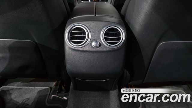 Mercedes-Benz GLC-Class 2019 — photo 30