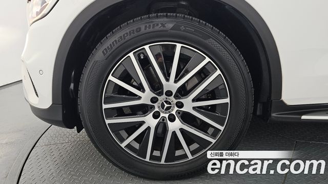 Mercedes-Benz GLC-Class 2021 — photo 5