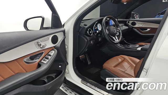 Mercedes-Benz GLC-Class 2021 — photo 17